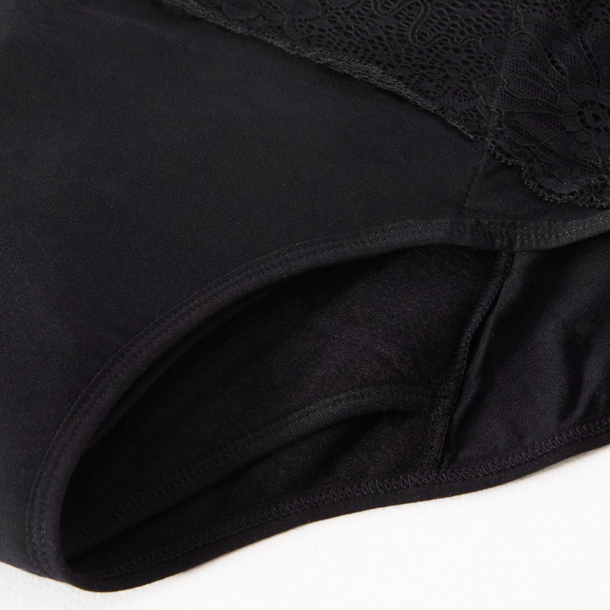 Culotte d'incontinence lavable pour femme Invizi – Taille haute